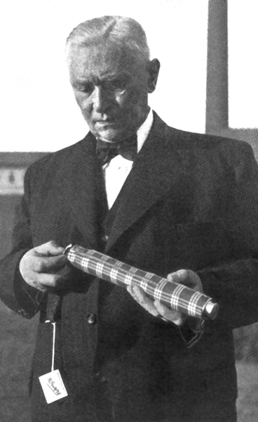 The inventor of the foldable umbrella The inventor of the foldable umbrella