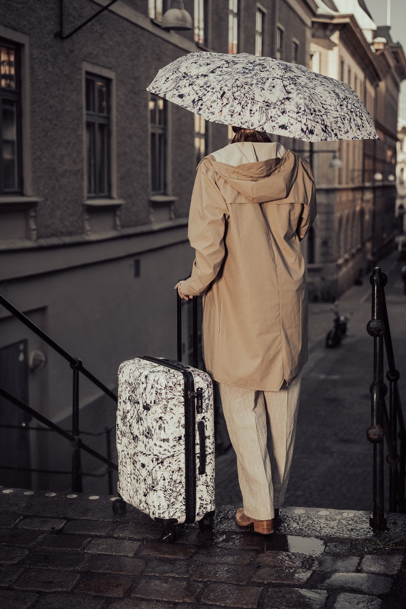 EPIC Blizzard Pocket Umbrella and Trolley EPIC Blizzard Pocket Umbrella and Trolley